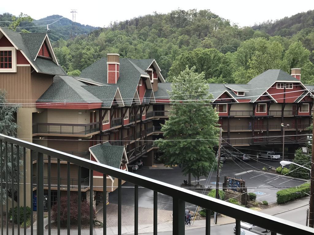 Downtown Gatlinburg Apartment Extérieur photo
